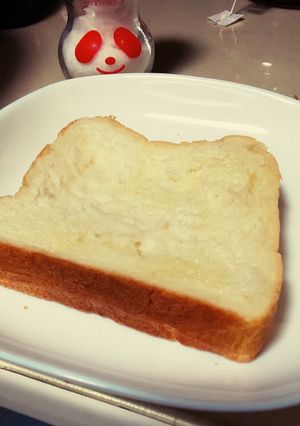 ほのかに感じる塩味が美味しい塩トースト-レシピのメイン写真