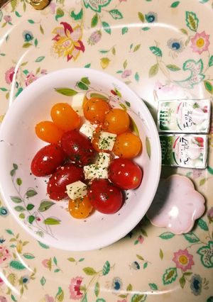ミニトマトとコロコロチーズのサラダ✨☺⛄-レシピのメイン写真