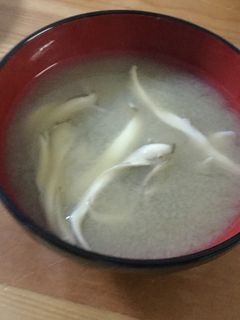 焼きマイタケのおみそ汁-レシピのメイン写真