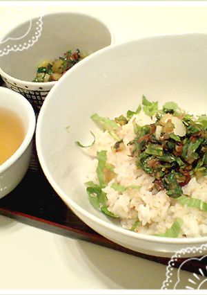セロリの葉のふりかけ茶漬け-レシピのメイン写真