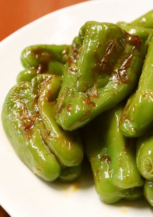 丸ごとピーマンの蒸し焼きウスターケチャ味-レシピのメイン写真