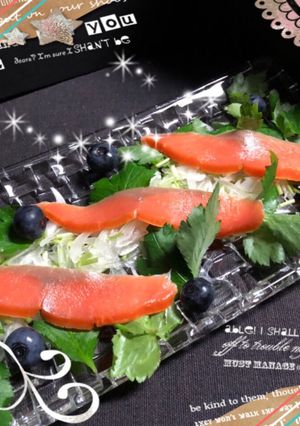 スモークサーモンと糸三つ葉のサラダ♪-レシピのメイン写真