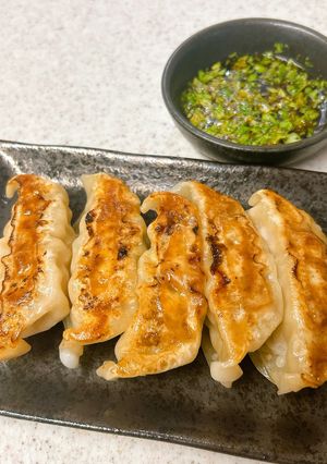 焼き餃子のパクチーポン酢タレ-レシピのメイン写真