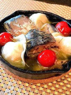 水餃子と鯖缶の簡単アヒージョ-レシピのメイン写真