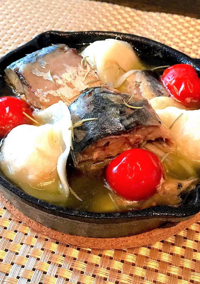 水餃子と鯖缶の簡単アヒージョ-レシピのメイン写真