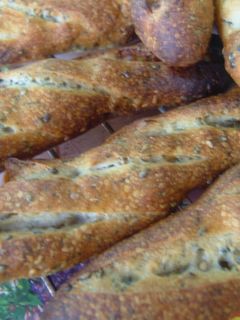 人参葉とゴマたっぷり天然酵母パン-レシピのメイン写真