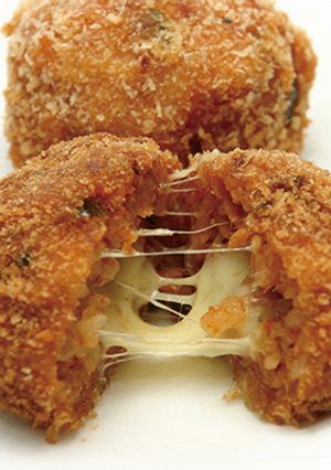 チーズイン揚げむすび-レシピのメイン写真