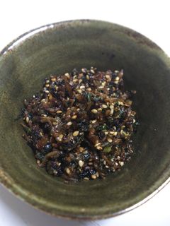 セロリとしらすのふりかけ♪-レシピのメイン写真