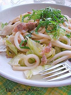 オイルソースで超簡単☆レタスの焼きうどん-レシピのメイン写真
