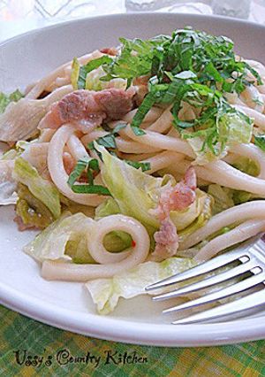 オイルソースで超簡単☆レタスの焼きうどん-レシピのメイン写真