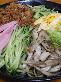 自家製肉味噌を使って具沢山冷やし中華☆-レシピのメイン写真