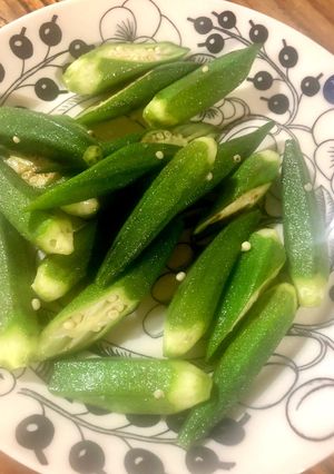 簡単！オクラのゴマ油、塩炒め-レシピのメイン写真