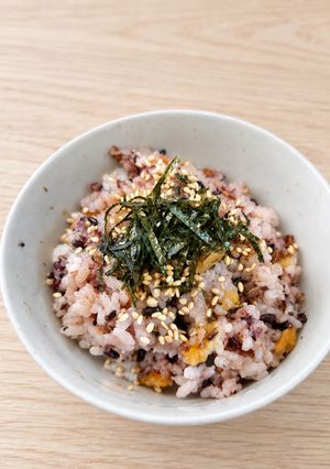 黒米と白米で炊く沖縄風炊き込みご飯（じゅーしい）-レシピのメイン写真