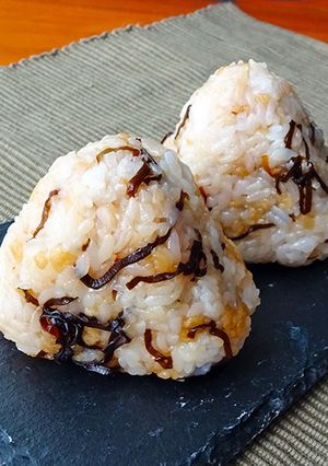 【簡単美味】味しみおにぎり-レシピのメイン写真