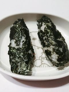 【離乳食】上手に1人食べ☆細巻きおにぎり-レシピのメイン写真