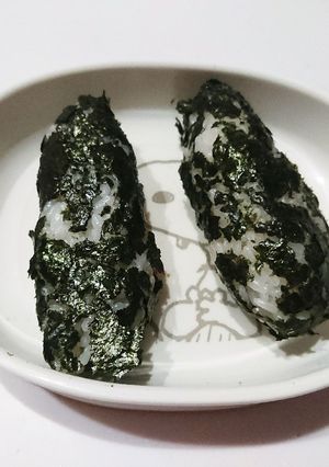 【離乳食】上手に1人食べ☆細巻きおにぎり-レシピのメイン写真