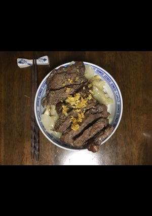 三段層のステーキ丼-レシピのメイン写真
