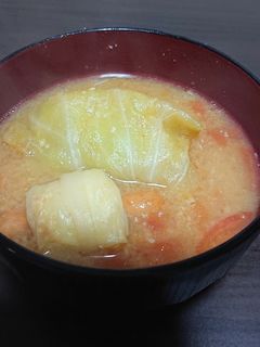 ロールキャベツの味噌汁(自分用)-レシピのメイン写真