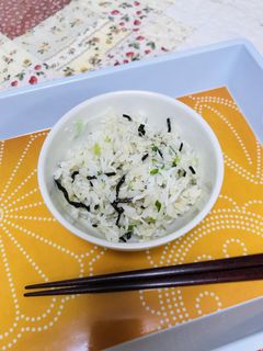 柿酢の混ぜご飯~しらすと塩昆布~-レシピのメイン写真