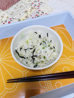 柿酢の混ぜご飯~しらすと塩昆布~-レシピのメイン写真