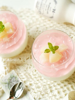 ふわとろ~♡もも缶丸ごとムースゼリー♡-レシピのメイン写真