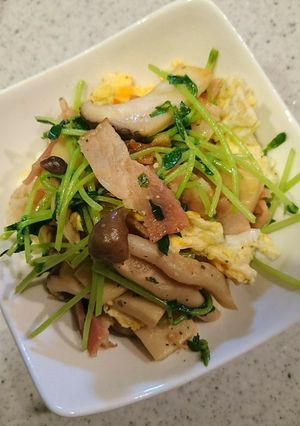 豆苗ときのこのバター醤油炒め-レシピのメイン写真