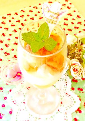 季節のフルーツパフェ(桃のパフェ)-レシピのメイン写真