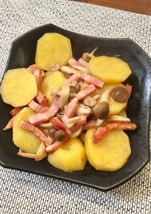 じゃがいもとベーコンの炒め煮-レシピのメイン写真