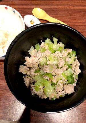 ひき肉と緑野菜のコンソメバター炒め煮-レシピのメイン写真