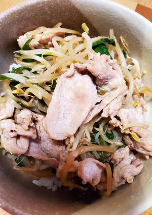 もやし豚肉バター醤油丼☆簡単♪-レシピのメイン写真