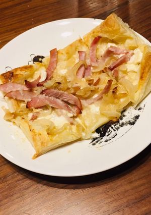 冷凍パイシートでタルト・フランベ-レシピのメイン写真