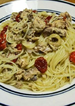 【夏の味】鯖缶とドライトマトのパスタ-レシピのメイン写真