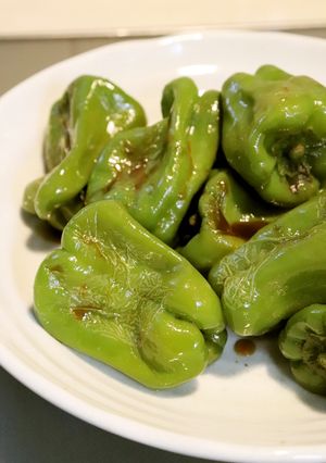 朝昼夕ピーマン（丸ごと）の蒸し焼き甘酢味-レシピのメイン写真