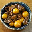 鶏もつのワイン煮込み