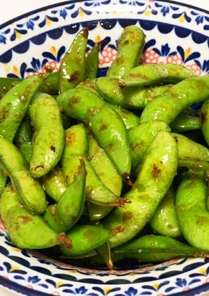 枝豆のガーリック炒め 冷凍枝豆が絶品に！-レシピのメイン写真