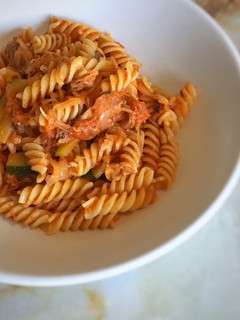 鯖の旨味凝縮! 鯖と玉ねぎのトマトパスタ-レシピのメイン写真