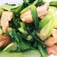 รูปของ 簡単★鶏肉と青梗菜のオイスターソース炒め