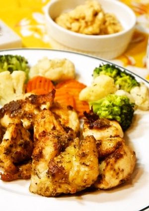 無駄なく使って３品完成♪鶏肉のハーブ風味-レシピのメイン写真