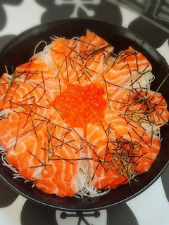 適当なサーモン丼-レシピのメイン写真