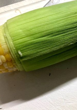 皮を剥かずにレンジでチン！とうもろこし-レシピのメイン写真