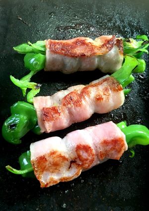 ピーマンのベーコン巻き 。弁当の彩りに！-レシピのメイン写真
