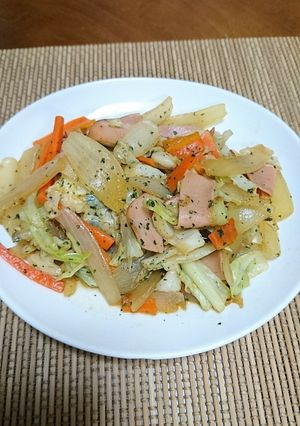 斬新！肉なし(^○^)ハムの野菜炒め♪-レシピのメイン写真