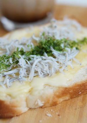 カルシウム！しらすチーズ青のりトースト-レシピのメイン写真