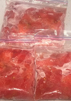 節約♡完熟トマトDE冷凍保存カットトマト-レシピのメイン写真