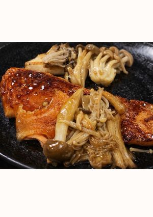 ワンパンで簡単！生鮭とキノコの甘めな照り焼き-レシピのメイン写真