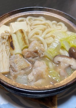 肉や野菜のうま味たっぷり！ うどんすき-レシピのメイン写真
