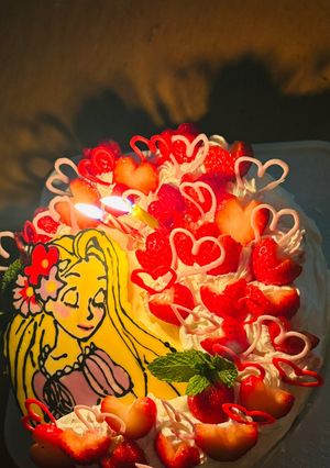 ろうそくをつけると机にハートが映るケーキ-レシピのメイン写真