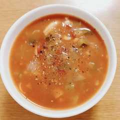 รูปของ 簡単すぎる！野菜たっぷりミネストローネ