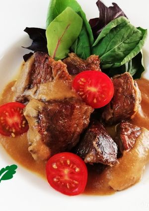 梨で柔らか！牛肉の柔らか煮込み。-レシピのメイン写真