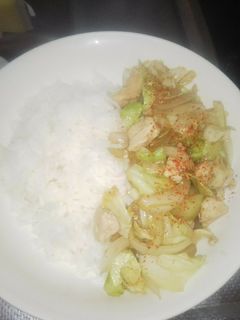 簡単野菜炒め。鶏むね肉、玉ねぎ、キャベツ-レシピのメイン写真